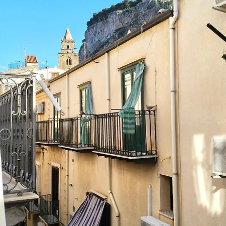 Da Carmen Apartman Cefalù